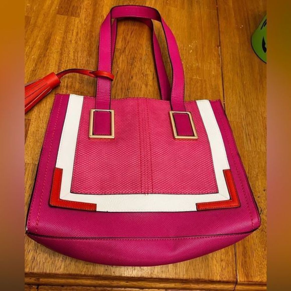 Gianni Bini Pink and Red Geometric Tote